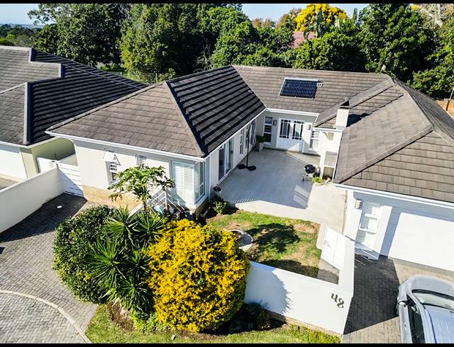 3 BEDROOM FREEHOLD FOR SALE IN BEACON BAY